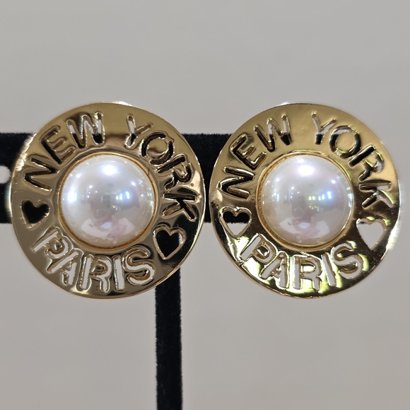 Rare Vintage 1976 Carolee New York Paris Pearl Cabochon Gold Round Clip Earrings - Picture 5 of 13